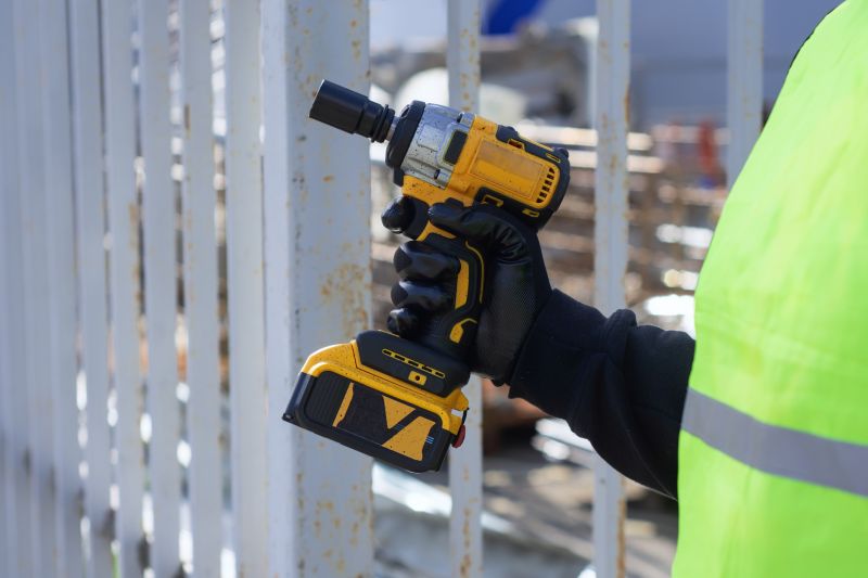 Metal Fence Installation Service